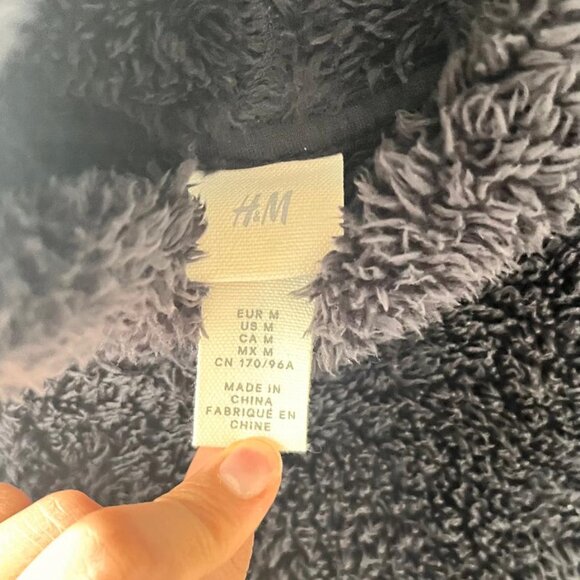 H&M Hoodie - Picture 3 of 3